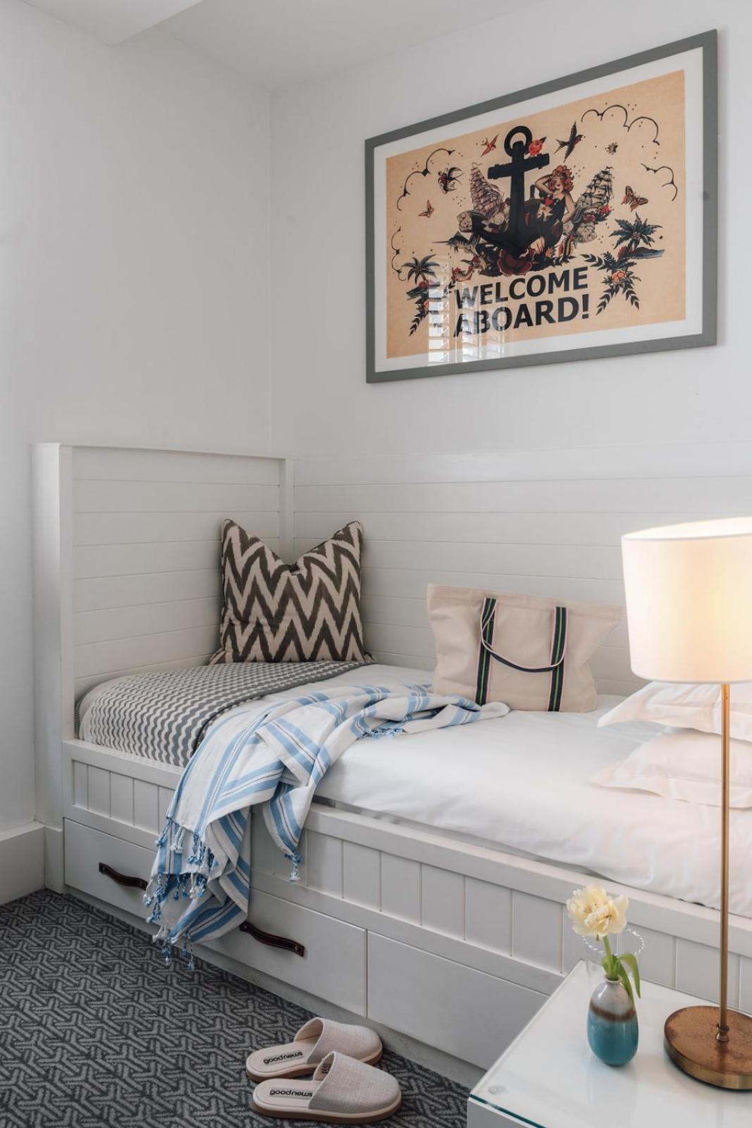 Single Room,1307779669:JPEG